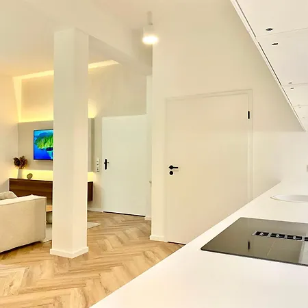 Loft Am Lech I Rollstuhlgerecht I Tiefgarage I Kueche I Terrasse Daire